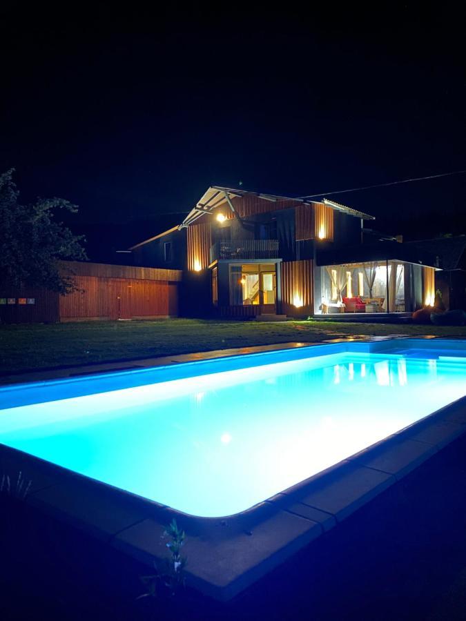 Villa Mishelter Myhove Esterno foto
