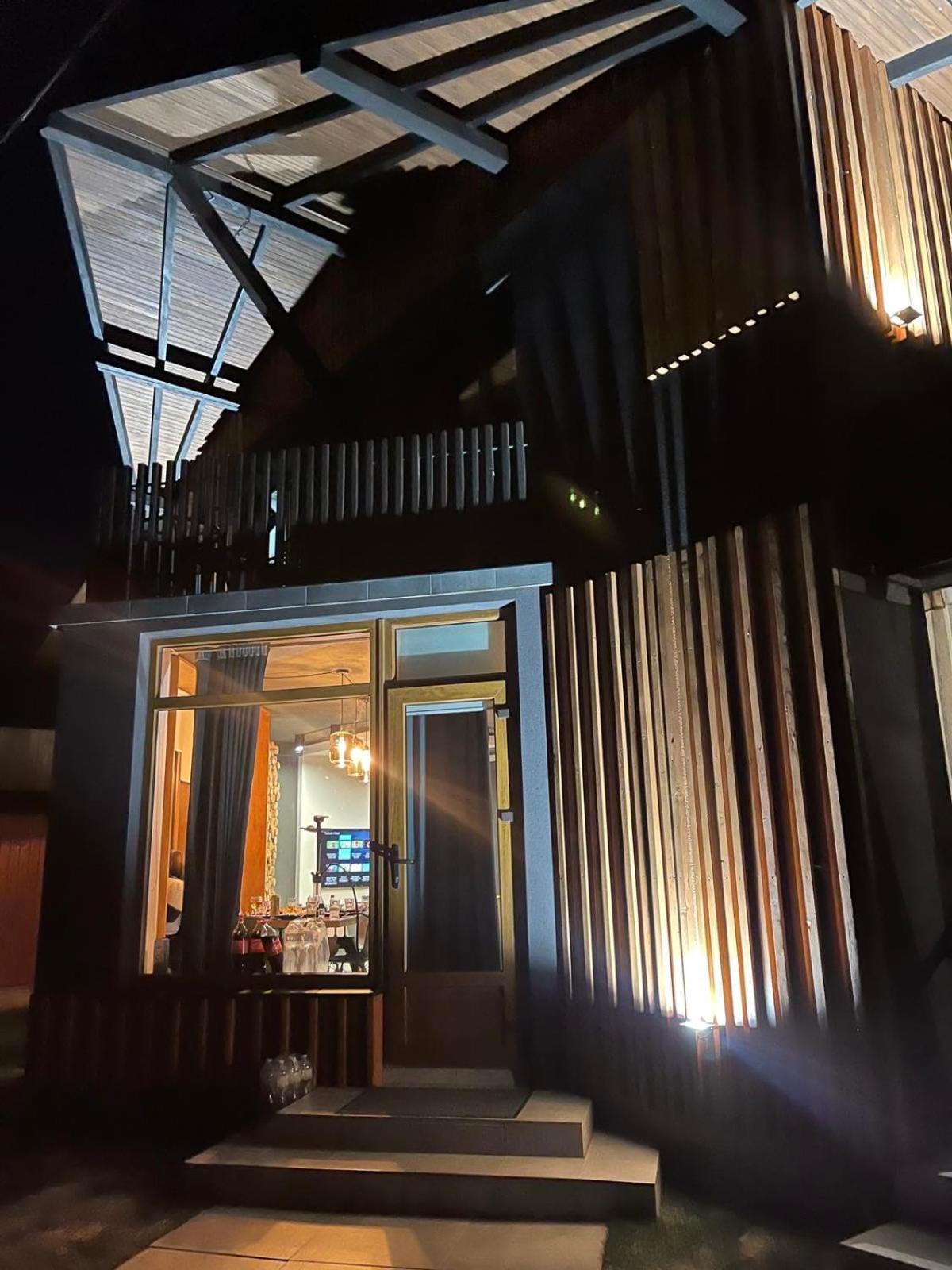 Villa Mishelter Myhove Esterno foto
