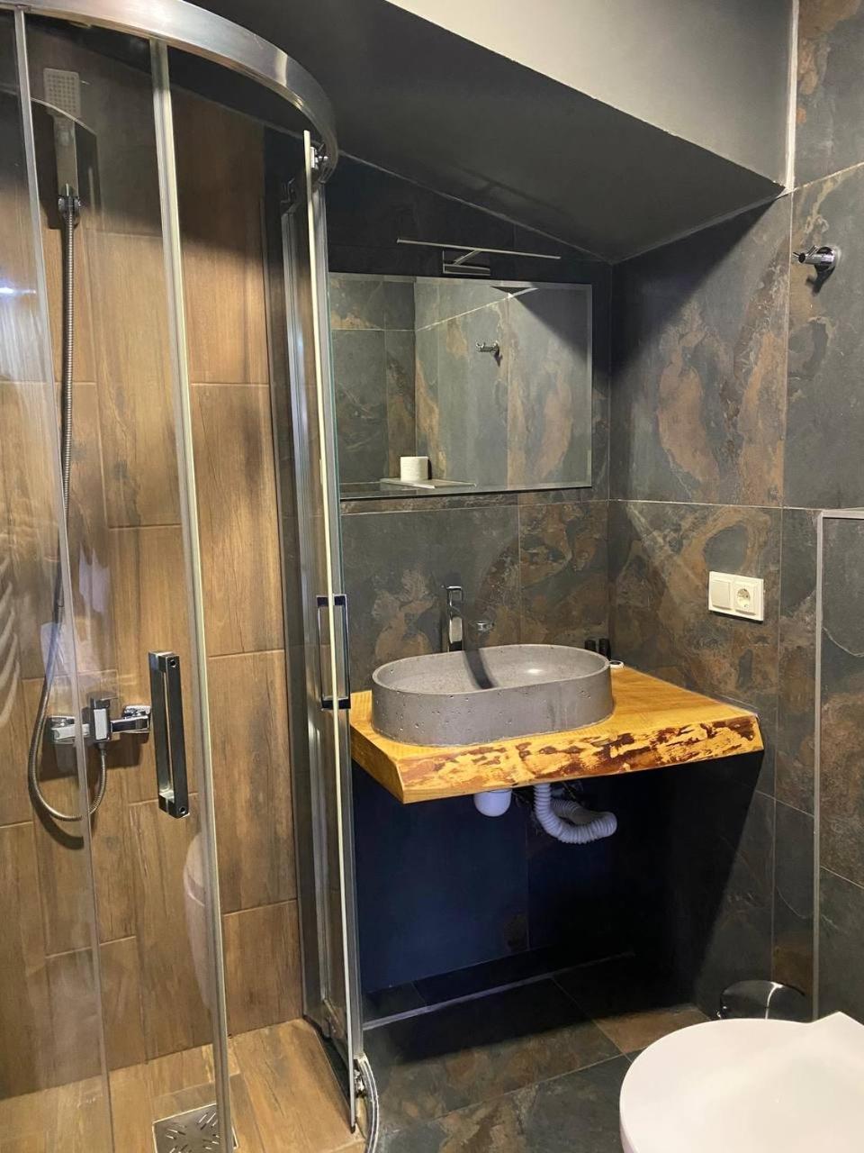 Villa Mishelter Myhove Esterno foto