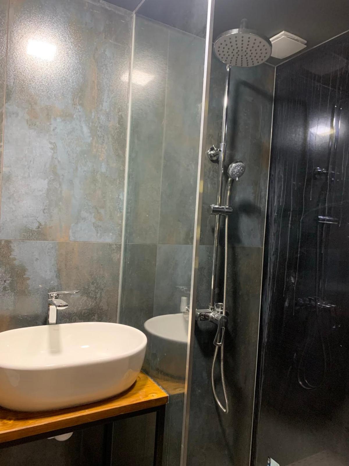 Villa Mishelter Myhove Esterno foto